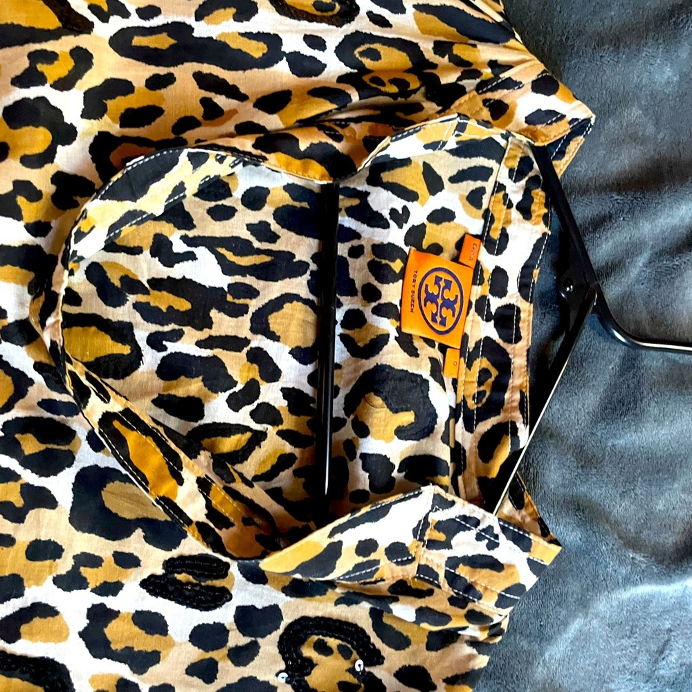 AUTHENTIC Tory Burch animal print classy top, slit bell sleeves, sides, V neck